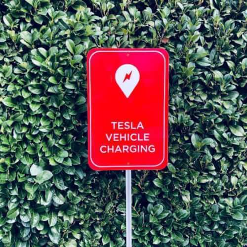 Electric truck charger. Connecticut Tesla Crash Latest Roadblock for Self Driving Cars