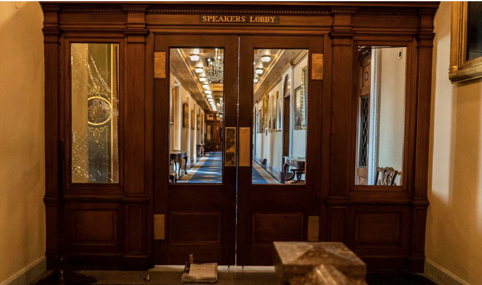 Photo of east entranceway to Speaker’s Lobby